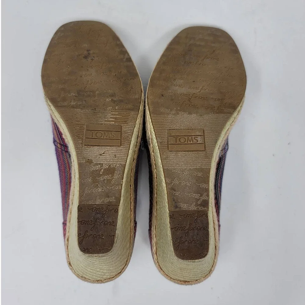 Toms Stella Wedge Size 6W Peep Toe Slip On Espadrille Sandals Canvas Striped